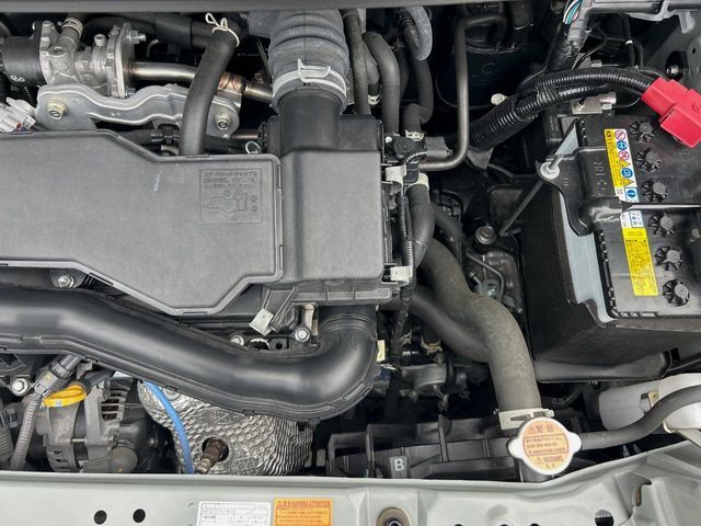 親切・丁寧な専門メカニックスタッフが応対！・車検・点検整備・事故等の修理などアフターサービスも安心。お車のカスタマイズもネクステージのサービススタッフまでご相談ください！