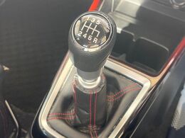 【フロア6速MT】走りの6速MT！！スポーティーな走行をお楽しみいただけます♪