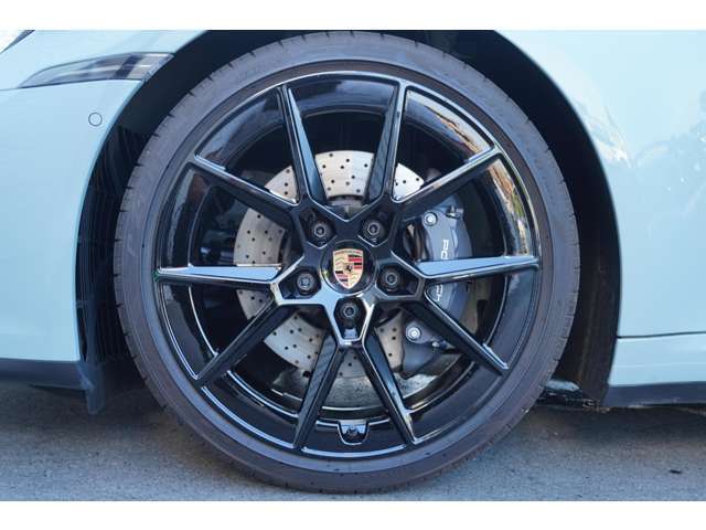 20/21インチCarrera S ホイール　ハイグロスブラック塗装です。