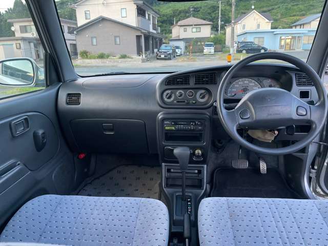 是非とも車両を見に来てください。ロープライスですので、早い者勝ちです。