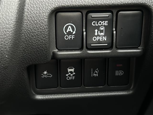 【　片側パワースライドドア　】運転席から後席スライドドアを開け閉めできます！