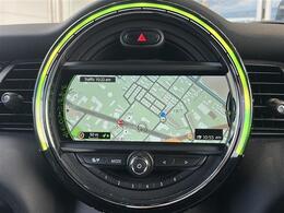 【カーナビ】ナビ利用時のマップ表示は見やすく、いつものドライブがグッと楽しくなります！