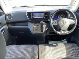 【　オ【インパネ全体】全方位で視界が広く、高い目線で運転もしやすいです！ートエアコン　】車内温度を感知して自動で温度調整をしてくれるのでいつでも快適な車内空間を創り上げます！