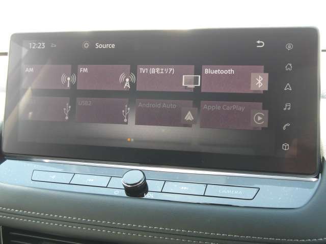 メーカーナビですので、室内との一体感が違います。