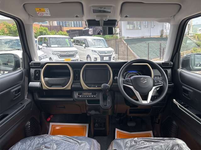 ★在庫車も高品質★　　★高年式で走行距離100km未満の、届出済み未使用車だけを仕入れております★　　★もちろん修復暦のある車は一台もございませんので、ご安心下さいませ★