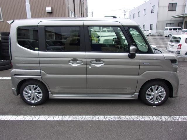 大きなスズキの看板が目印！！