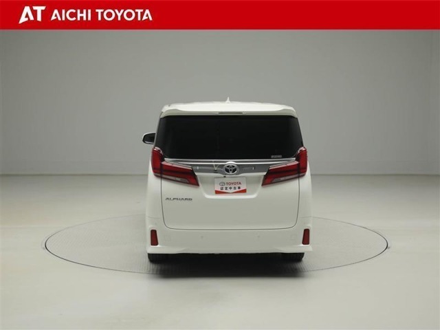 『TOYOTA認定中古車』は「まるごとクリーニング」で綺麗な内外装、「車両検査証」はプロによるチェック、買ってからも安心の「ロングラン保証」、3つの安心安全を標準装備したトヨタのブランドU-Carです