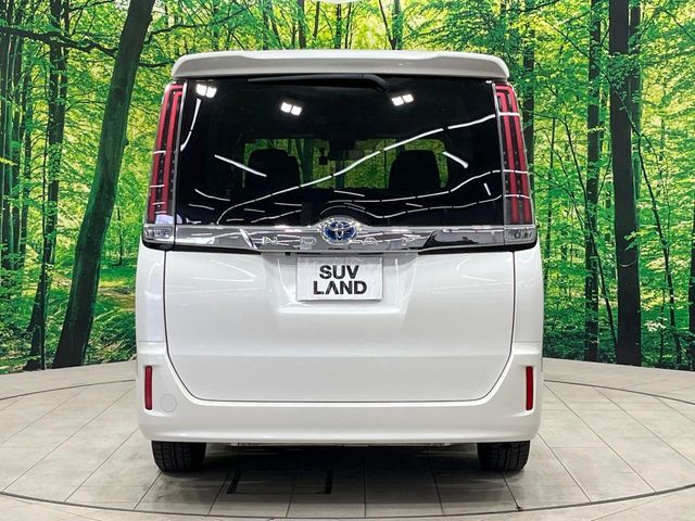 安心の最長10年・走行無制限保証（有償）をご用意。保証内容も充実はもちろん、無料点検＆オイル交換や、年中無休の全国・24時間ロードサービスも付帯されておりますのでご安心下さい。