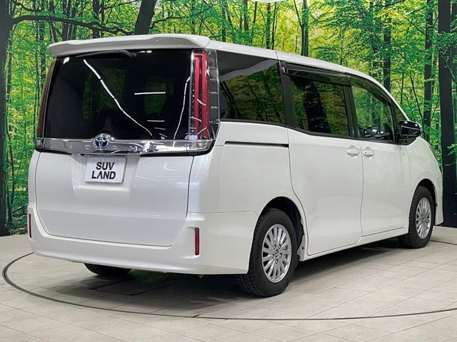 ☆全国のネクステージからお取り寄せが可能※！遠方の店舗に展示してあるクルマが気になる場合も、最寄りの店舗でご覧いただくことが可能です！是非私たちに要望をお聞かせください！※別途費用