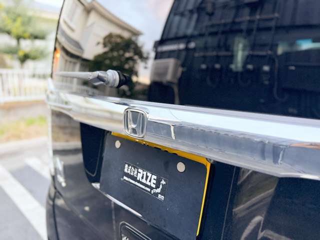 弊社は二輪車の販売も行っております。原付から大型二輪まで対応可能。常時数台在庫もしておりますのでバイク好きのお客様ウェルカムです♪