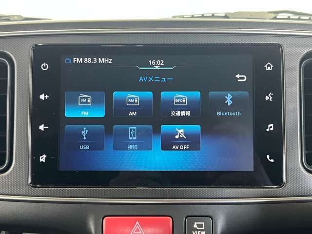 ディスプレイオーディオを装着しています。Bluetooth（ブルートゥース）接続等が使用できます。