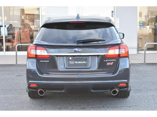 特徴4 全国登録納車受け賜ります。日本全国の正規スバル中古車店が連携し、お客様のお近くのスバル中古車店にて、ご納車をさせて頂きます。地域によりお車の輸送費が必要となりますのでご了承下さい。