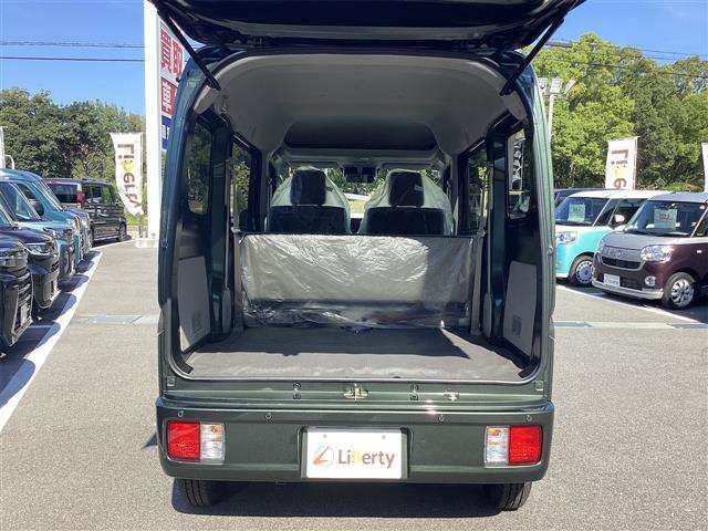 ■□■□■ アフターサービスもお任せ下さい！！ 自社整備工場を完備しております！！ 国土交通省指定整備工場なので車検も最短45分で終わります♪  ■□■□■