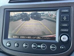 バックカメラ装着済！死角になりやすい後方もとても見やすいです☆車庫入れに自信がない方や縦列駐車が苦手な方にも、オススメな機能です！安心度もアップ！