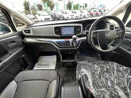 こちらインパネ全体の写真になります。納車はおおむね2週間程度（必要書類の状況により）で行っております。人気の車両になりますので、お早目のご検討をおすすめします。当店自慢の一台です！