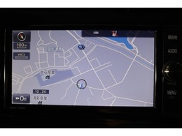 ナビ付きで遠くのドライブでも安心して目的地まで案内してくれます。
