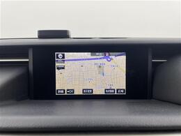 【純正ナビ】専用設計で車内の雰囲気にマッチ！ナビ利用時のマップ表示は見やすく、いつものドライブがグッと楽しくなります！