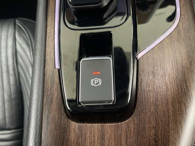 【シフトレバー】『シフトレバー』の画像になります。写真の内容に関してご不明点、ご質問等がございましたらお気軽にガリバー店舗までお問い合わせください。