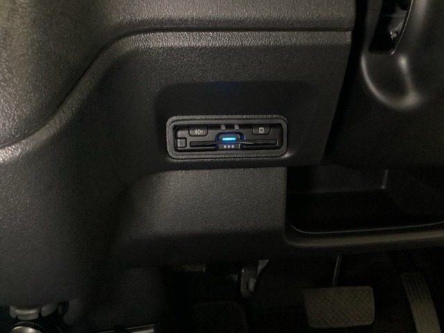 ETC付いてます。ETCが使用可能な道路通行料はキャッシュレスでスマートに走行できます。再セットアップして納車致します。