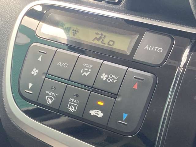 【運転席操作部】快適なドライブを楽しむための機能が装備されています！運転席から触れるので、使いやすいです！除菌プランいれていただくと、さらに清潔で安心していただけます！