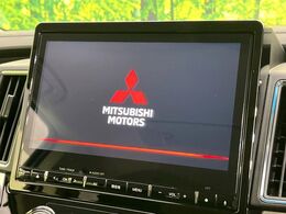 【純正ナビ】人気の純正ナビを装備しております。ナビの使いやすさはもちろん、オーディオ機能も充実！キャンプや旅行はもちろん、通勤や買い物など普段のドライブも楽しくなるはず♪