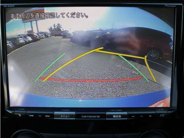 ナビ搭載ですので道に迷うことなく楽しくドライブ！Bカメラも装備しており駐車もラクラクです★