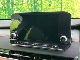 【純正ナビ】人気の純正ナビを装備。オーディオ機能も充実しており、Bluetooth接続すればお持ちのスマホやMP3プレイヤーの音楽を再生可能！毎日の運転がさらに楽しくなります！！