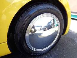 メッキカバーホイール！タイヤも充分にあります。