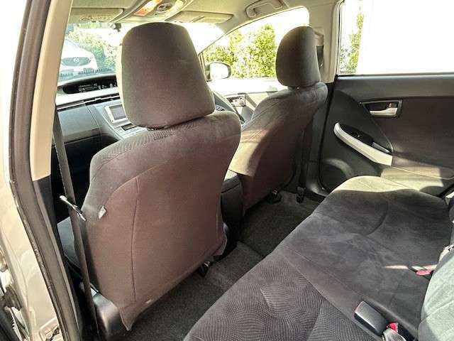 万が一お探しのお車がない場合でも、全国の自動車オークションよりお客様のご希望の車両をお探しする『ダイレクト販売システム』もございますのでお問い合わせください。