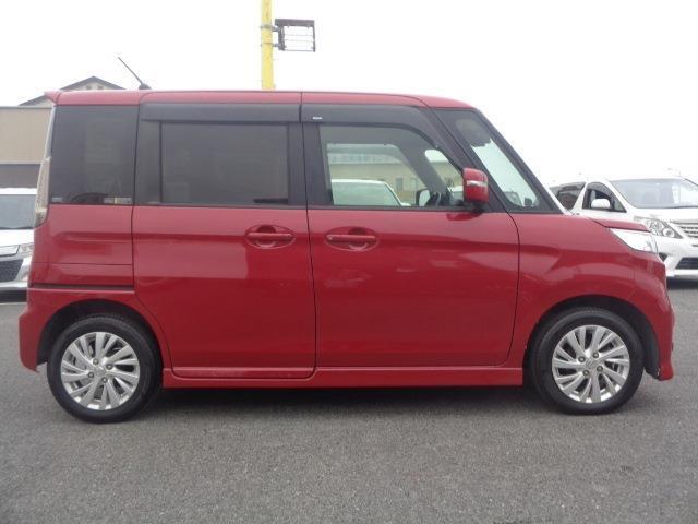 納車時にはオイル交換・エレメント交換を始めとしまして、ベルト類や足回りなど車内の電球まで、細かくチェックさせて頂きます。