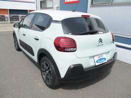 常時100台展示！毎週仕入れによる新鮮な中古車をご提案！