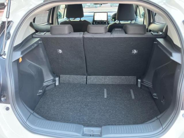 WECARSでは登録（届出）済未使用車や走行距離1万km未満の在庫車も多数ご用意しております！状態は良いものが良いけど、新車は高いな・・・そんなお客様にオススメです！