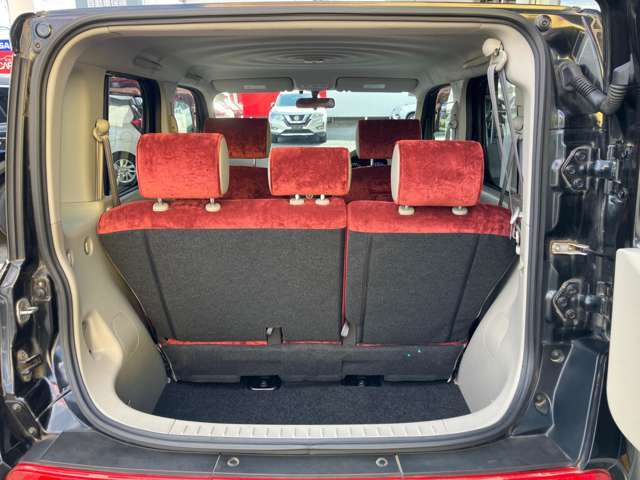 後席は前にスライド可能！お買い物しすぎても大丈夫です！