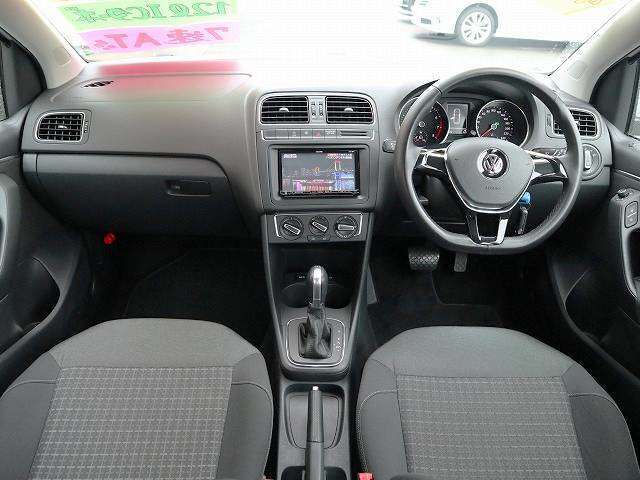 ☆全車クリーニング済み☆プロによる内装クリーニングで本革からフロア、天張り等の隅々まで徹底的に施工、消臭してから展示させて頂いております。納車前には再度ボディーコーティング施工後納車させて頂きます☆