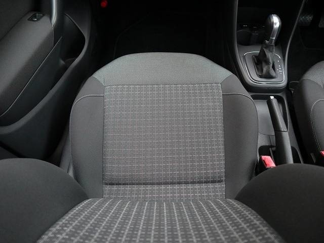 ☆主にハイソカーを中心に20年以上培った熟練スタッフが店舗に常駐しておりますので些細な疑問でも瞬時に解決いたします。是非一度ご相談頂ければと思います☆