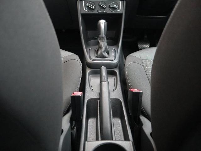 ★納車後のアフターフォローもお任せください。車検・点検・整備・板金・パーツ取り付け、部品販売まで。お車の事なら安心してなんでもお任せください。一番注力しているところです。