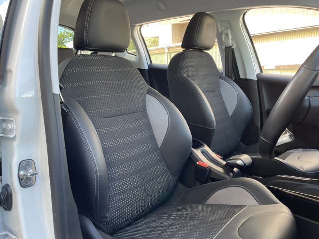 ☆運転席は使用感も少なく良好です