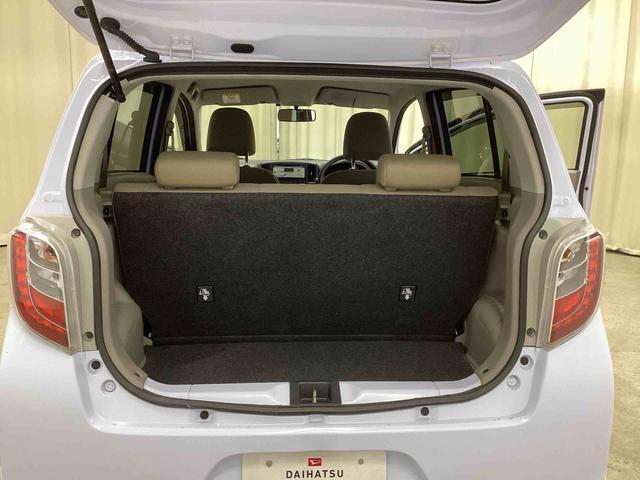 車内全体です（後方から）
