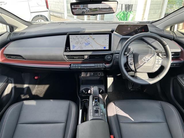 【インパネ全体】全方位で視界が広く、高い目線で運転もしやすいです！