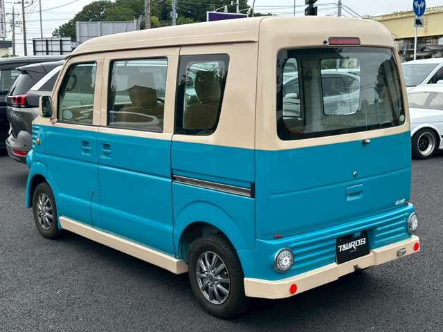 LINEでお問い合わせを受付中！TaurosJapanで検索！トークルームからお気軽にお問い合わせください！
