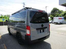 「GORDON　MILLER」はオートバックスが提案するアウトドアをメインに据えたブランドです。キャンピングカーほどガチじゃなく程よくオシャレにこだわりたいあなたに向けたブランドです。車中泊にも対応しています。