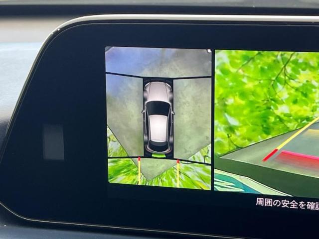 WECARSの展示場では実際に見て、触ってお車をお選びいただけます！知識の豊富な営業スタッフが様々なカーライフをご提案いたします！