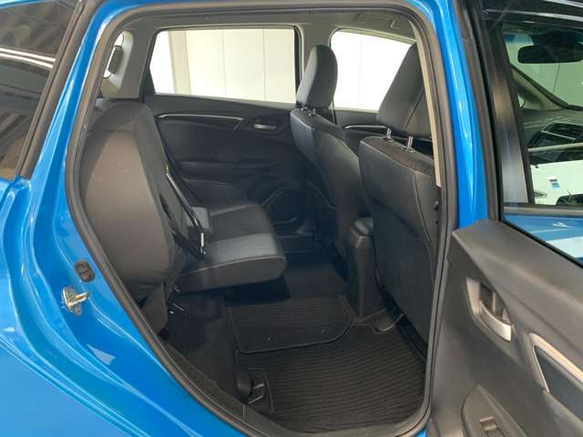 チップアップ機能で背の高いお荷物の積載も可能です！