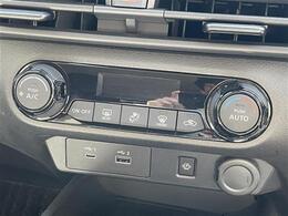 【運転席操作部】快適なドライブを楽しむための機能が装備されています！運転席から触れるので、使いやすいです！除菌プランいれていただくと、さらに清潔で安心していただけます！