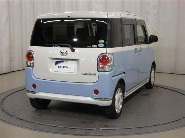 ハイマウントストップランプ採用で、後続車に対して自車の存在をアピールしてくれます！