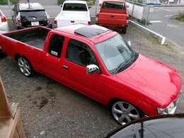 ご覧のとおりボディコンディションは良好です！見た目以上にマイルドなルックスで安心感がございます。機関も安心のフルノーマルです。もちろんエアサスやハイドロ装着歴無し。フレーム加工跡や腐食もございません。