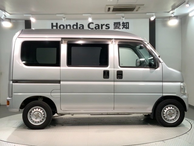 ご納車までの期間ですが、県内のお客様は1,2週間、県外のお客様は2,3週間ほどでご納車が可能となります。但し、お支払いや書類の状況によっては多少の前後もありますので、その際には何卒ご了承下さい。