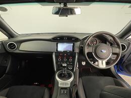 【インパネ全体】全方位で視界が広く、高い目線で運転もしやすいです！