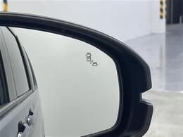 【ドアミラー】大きくて見やすいので、後方を見るときも安心です！