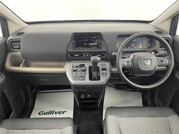 【インパネ全体】全方位で視界が広く、高い目線で運転もしやすいです！